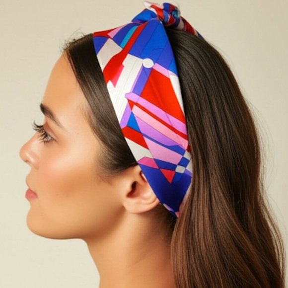 VINTAGE Vera Neumann Geometric Silk Scarf - Picture 2 of 11